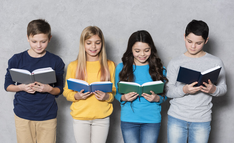 69ª Feira do Livro de Porto Alegre abre agendamento para visitação escolar na área infantil